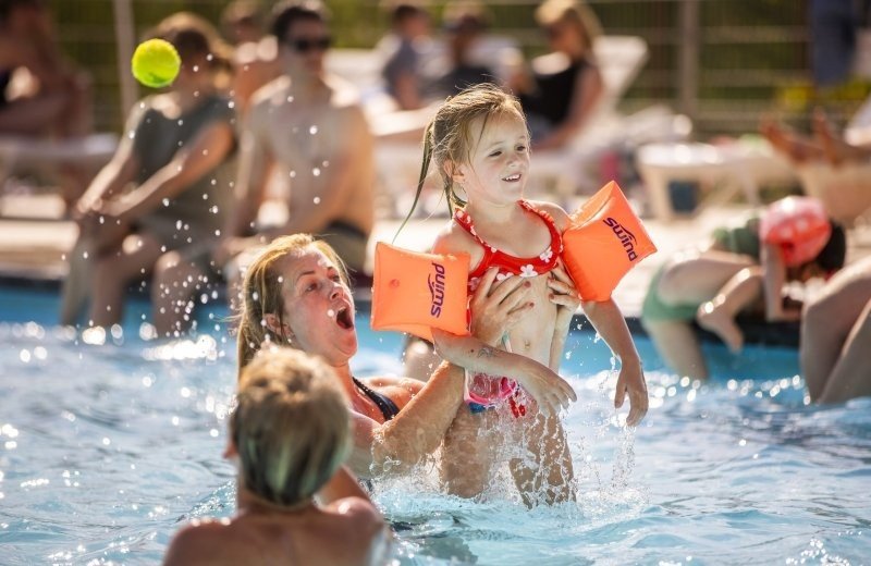 Ardennen camping bertrix camping met buitenzwembad