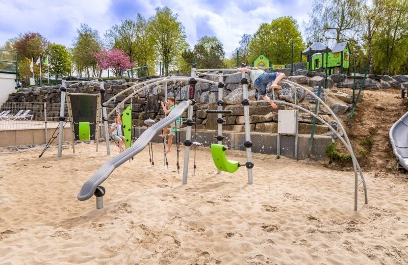 Camping bertrix nieuwe speeltuin