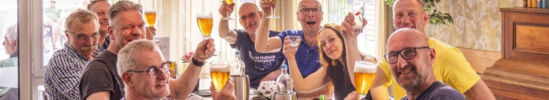 Groepsweekend in de ardennen restaurant buffet